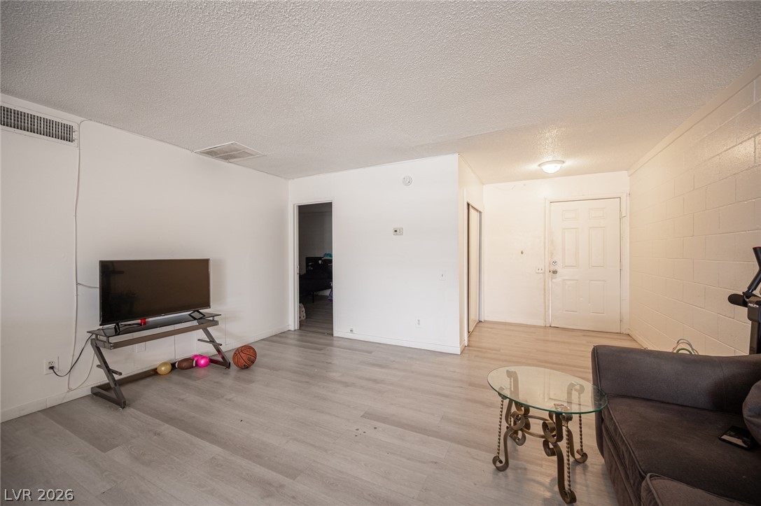 2937 Stewart Avenue Las Vegas NV 89101
