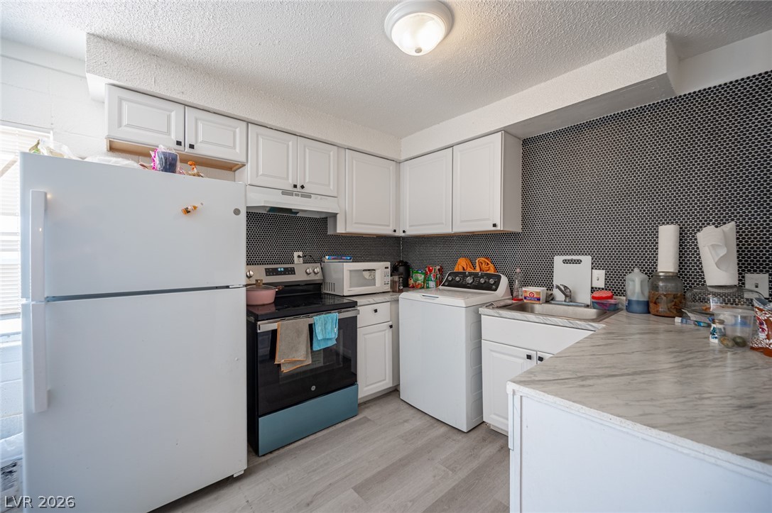 2937 Stewart Avenue Las Vegas NV 89101