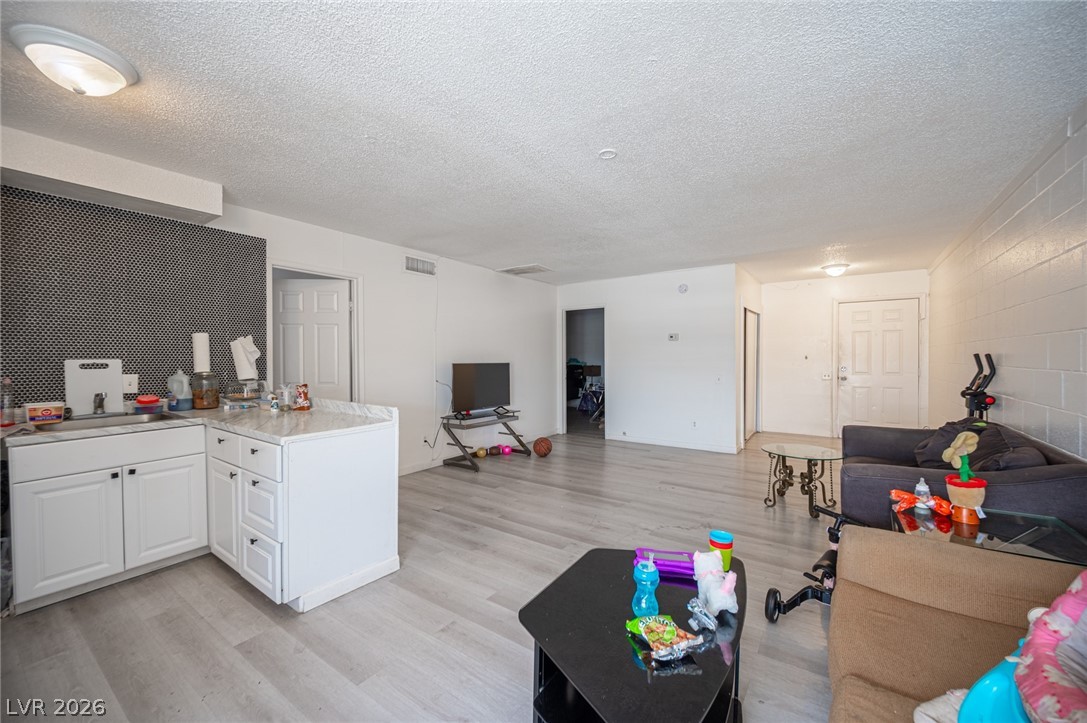 2937 Stewart Avenue Las Vegas NV 89101