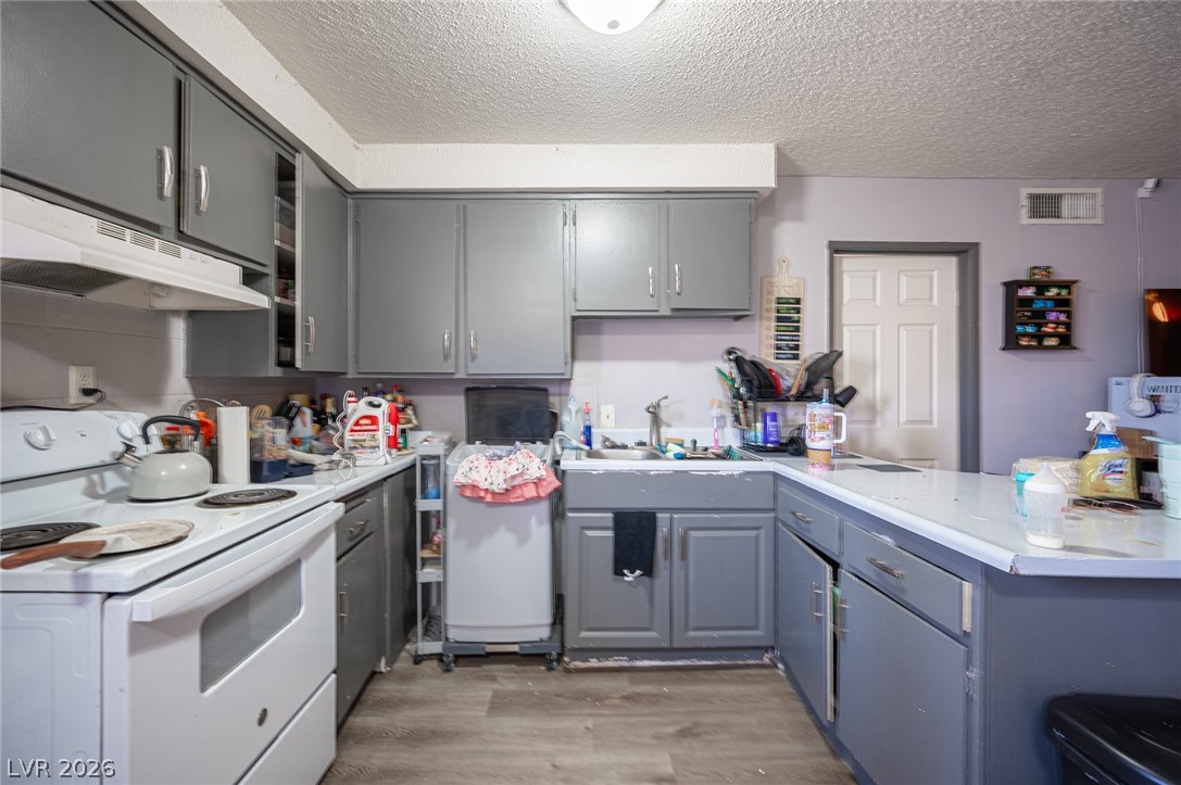 2937 Stewart Avenue Las Vegas NV 89101