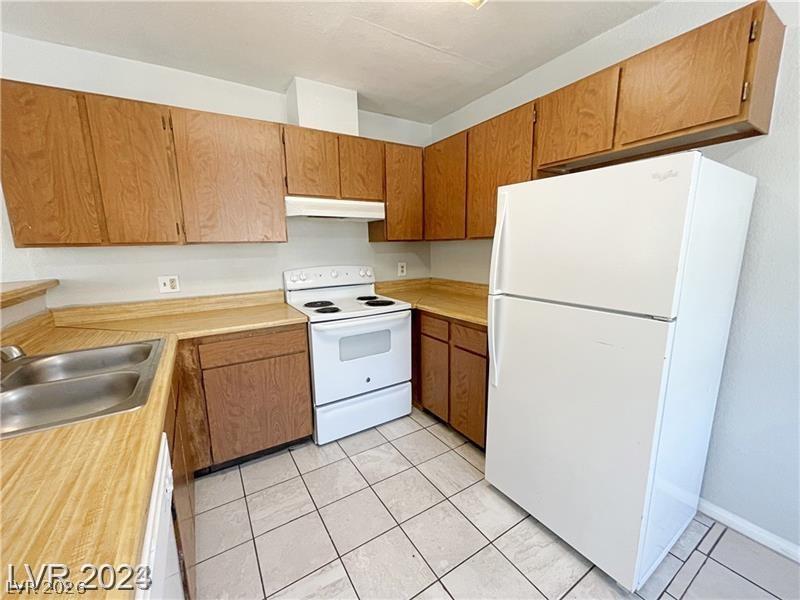 2707 Aarondavid Drive Las Vegas NV 89121