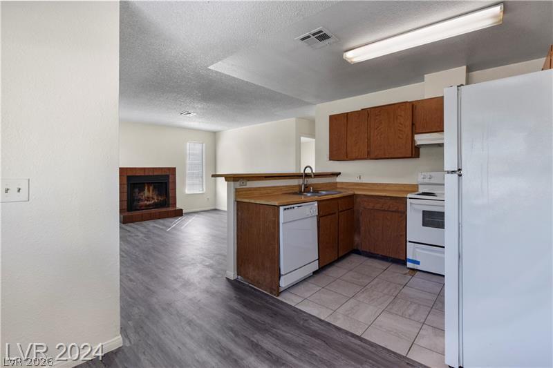 2707 Aarondavid Drive Las Vegas NV 89121