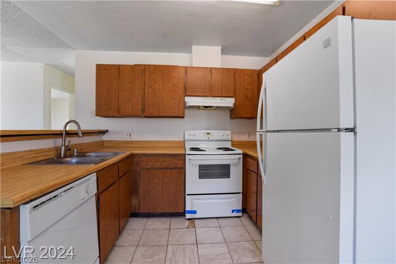2707 Aarondavid Drive Las Vegas NV 89121