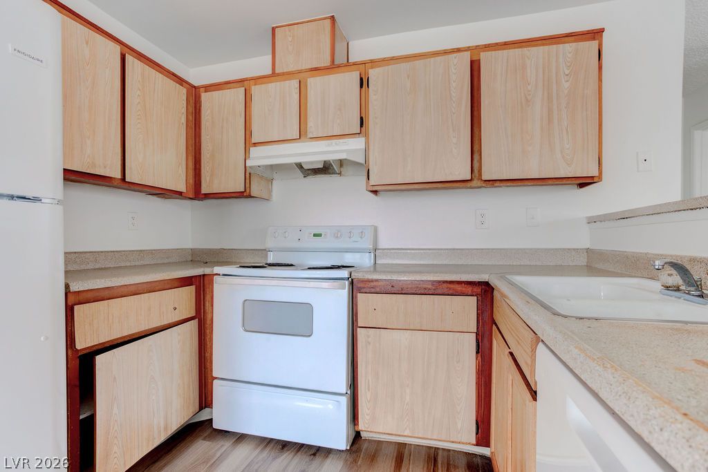 4182 Orbit Avenue Las Vegas NV 89115