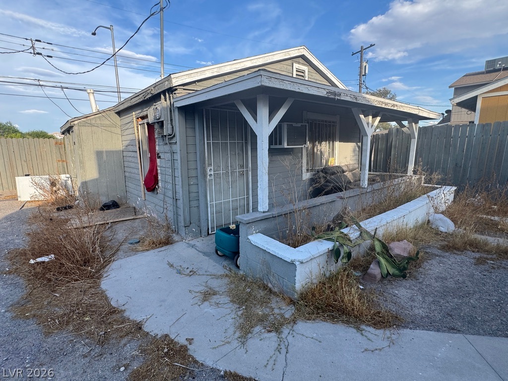 1828 Harvard Street North Las Vegas NV 89030