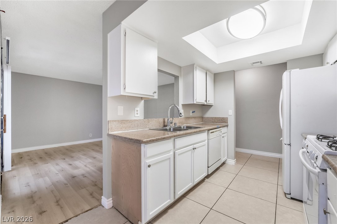 4580 Carriage Park Drive Las Vegas NV 89121