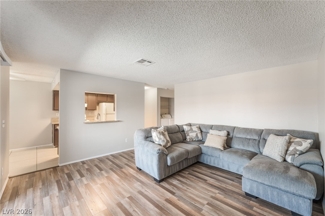 4580 Carriage Park Drive Las Vegas NV 89121
