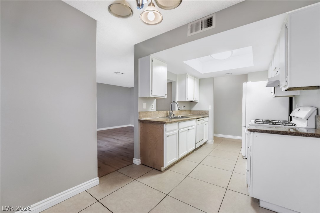 4580 Carriage Park Drive Las Vegas NV 89121