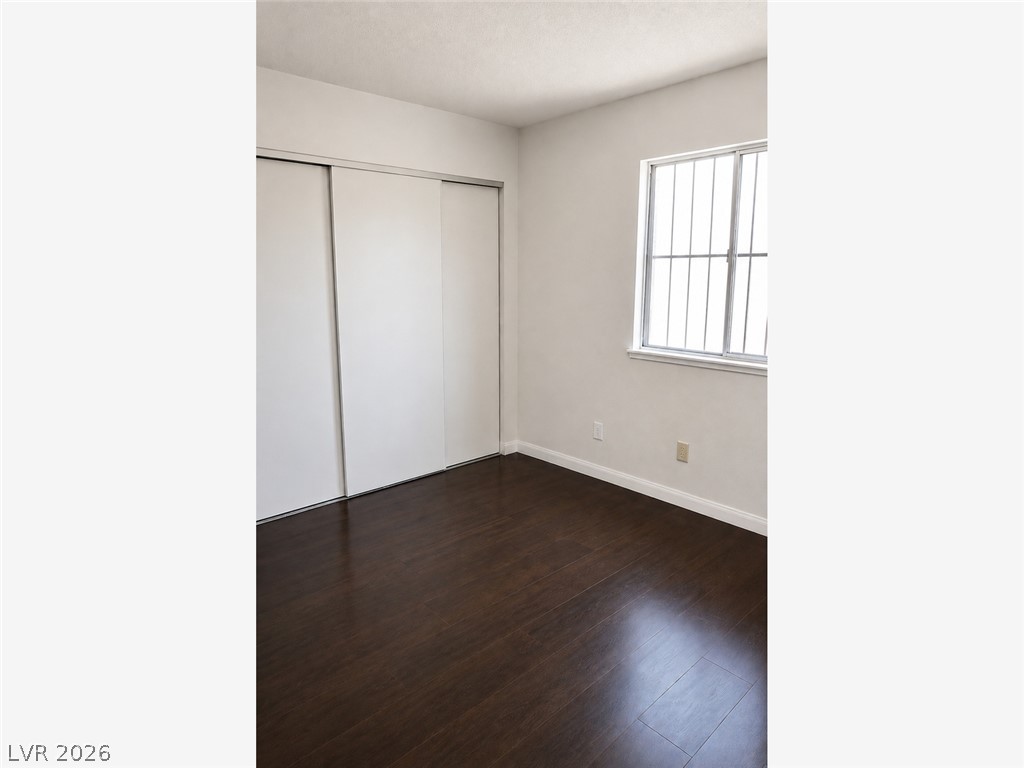 6938 Issac Avenue Las Vegas NV 89156