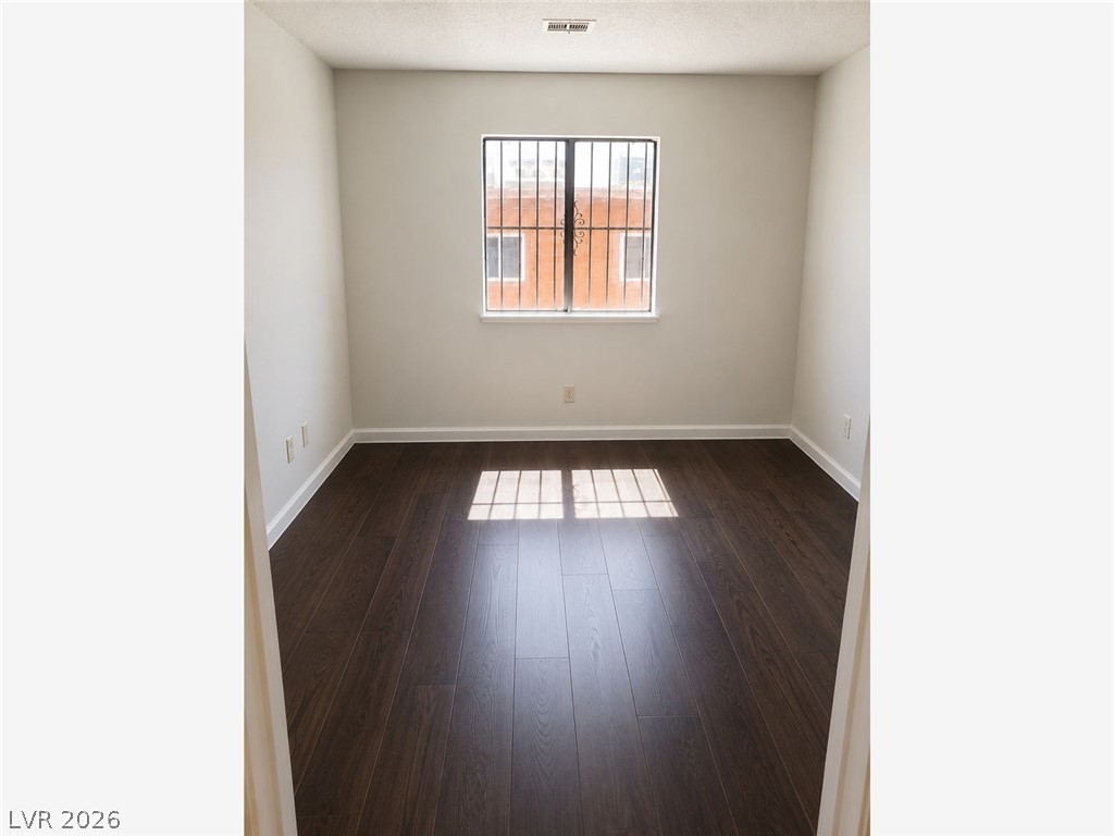6938 Issac Avenue Las Vegas NV 89156
