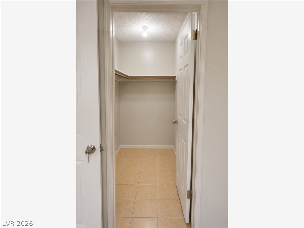 6938 Issac Avenue Las Vegas NV 89156