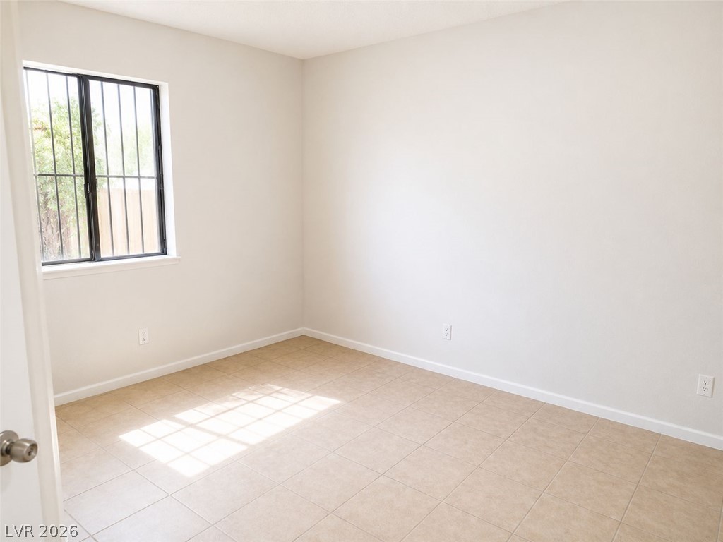6938 Issac Avenue Las Vegas NV 89156