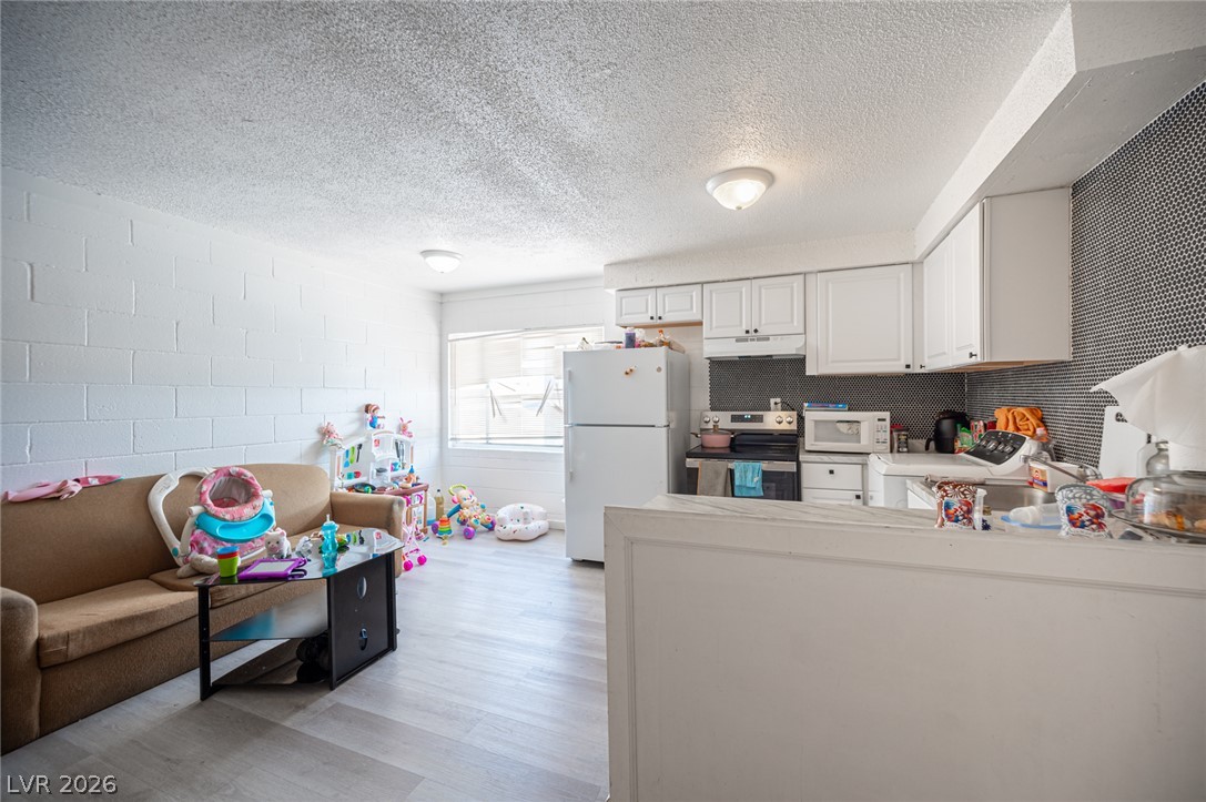 2937 Stewart Avenue Las Vegas NV 89101