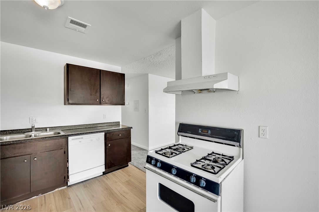 2341 Exeter Drive Las Vegas NV 89156