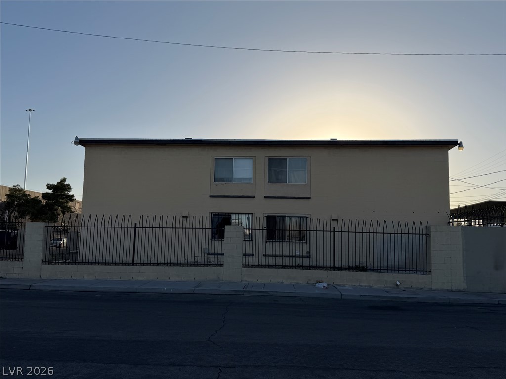 2937 Elm Avenue Las Vegas NV 89101