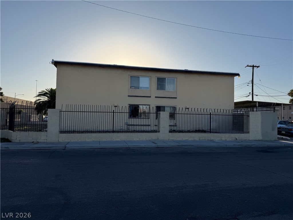 2937 Elm Avenue Las Vegas NV 89101
