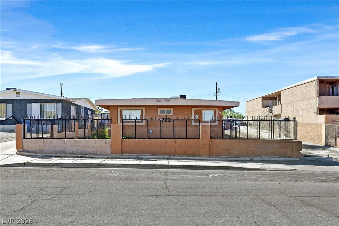 725 North 11th Street Las Vegas NV 89101