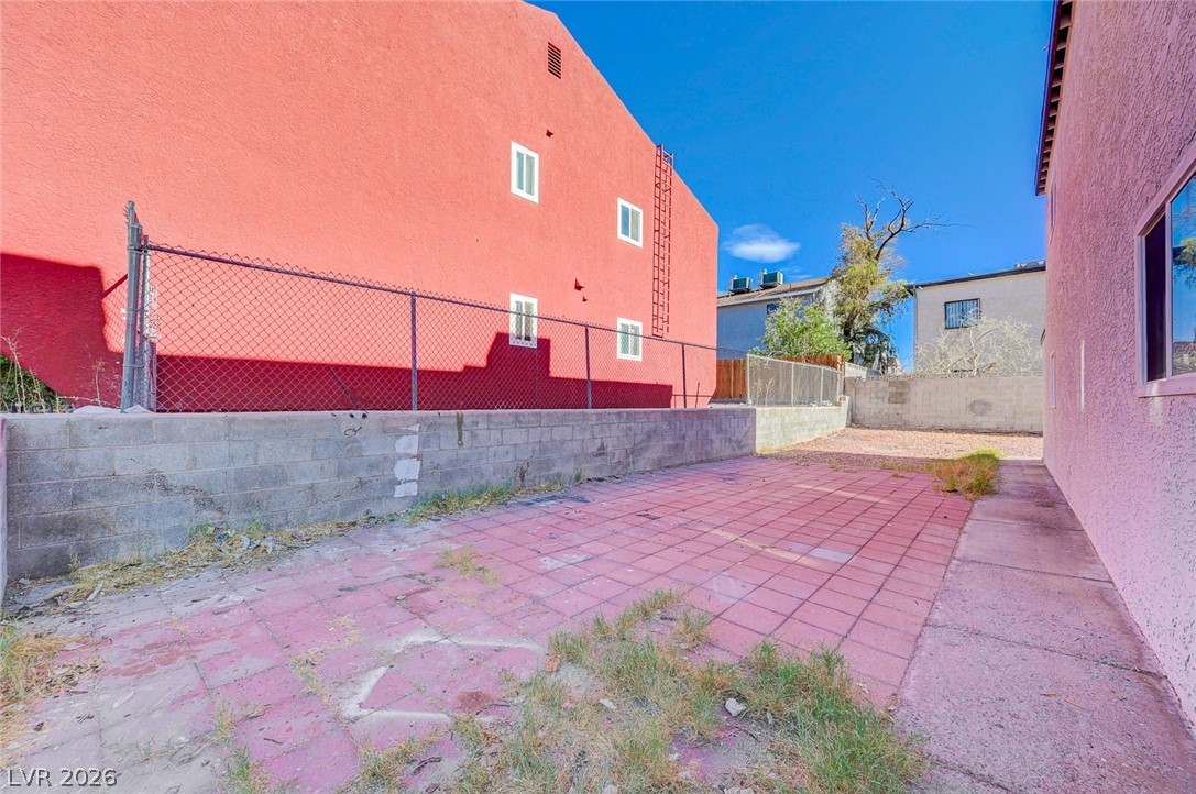 6937 Issac Avenue Las Vegas NV 89156