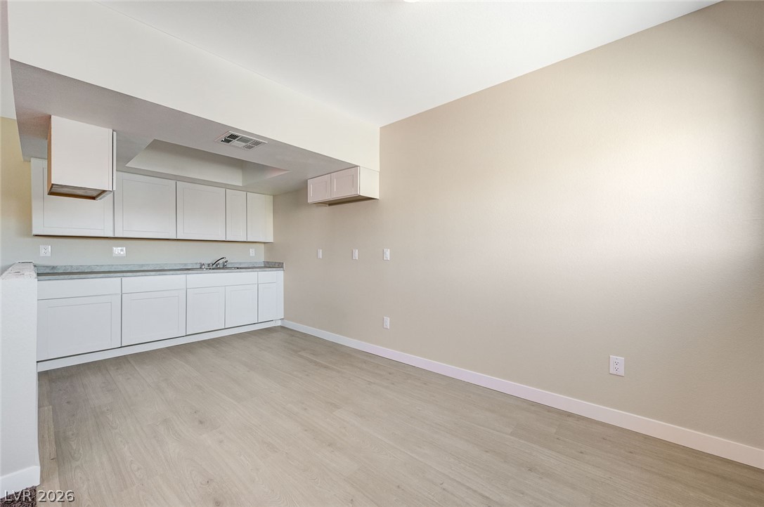 6937 Issac Avenue Las Vegas NV 89156