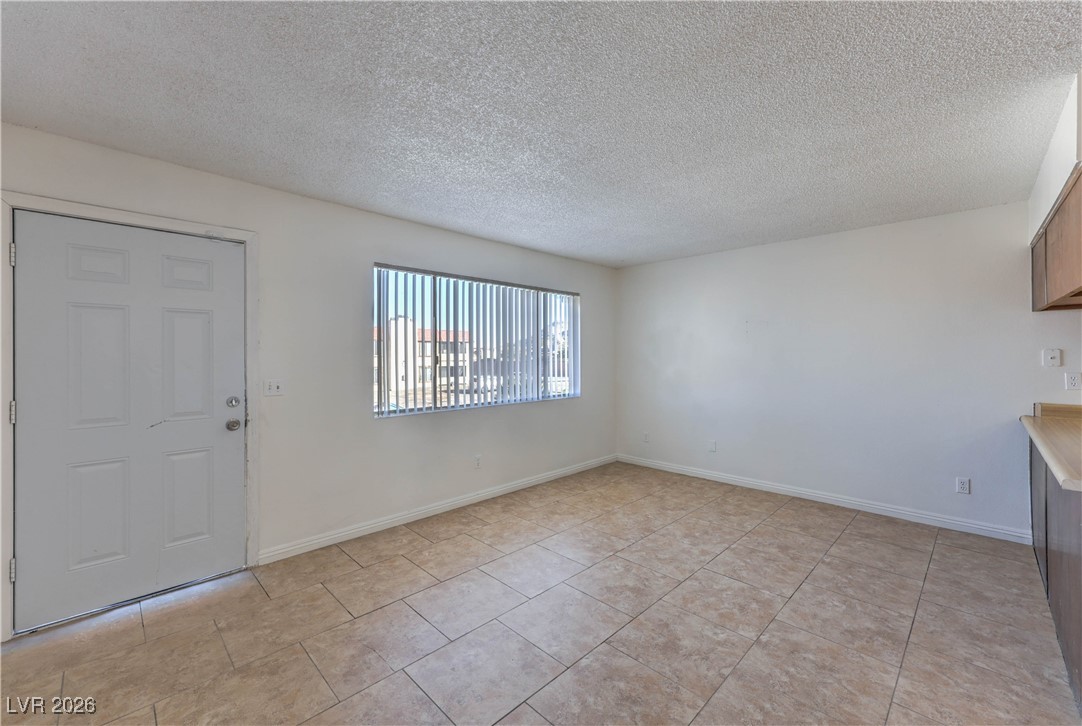 6979 Issac Avenue Las Vegas NV 89156