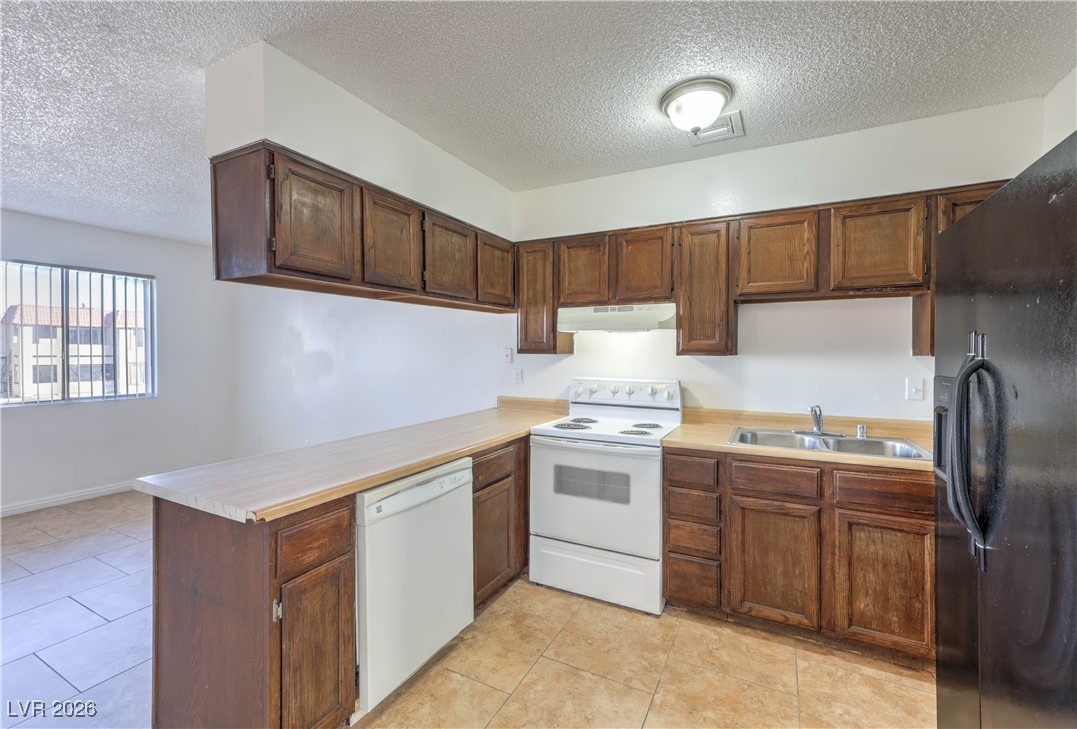 6979 Issac Avenue Las Vegas NV 89156