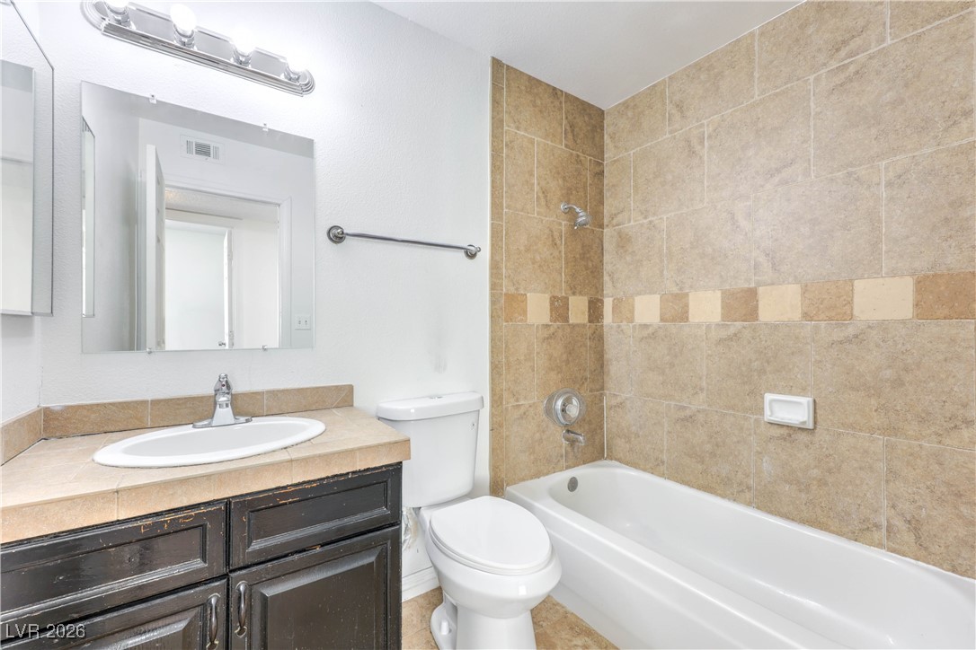6979 Issac Avenue Las Vegas NV 89156