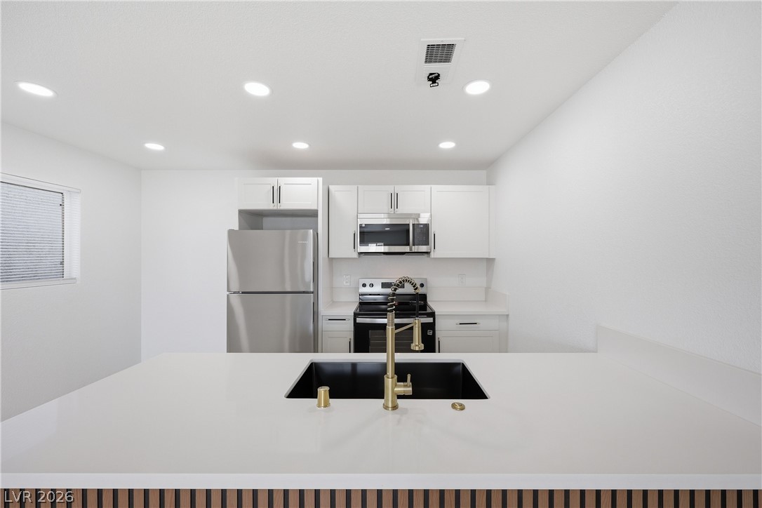 488 Albert Avenue Las Vegas NV 89119