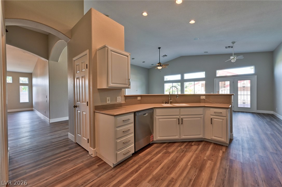 6492 Lantana Falls Court Las Vegas NV 89131