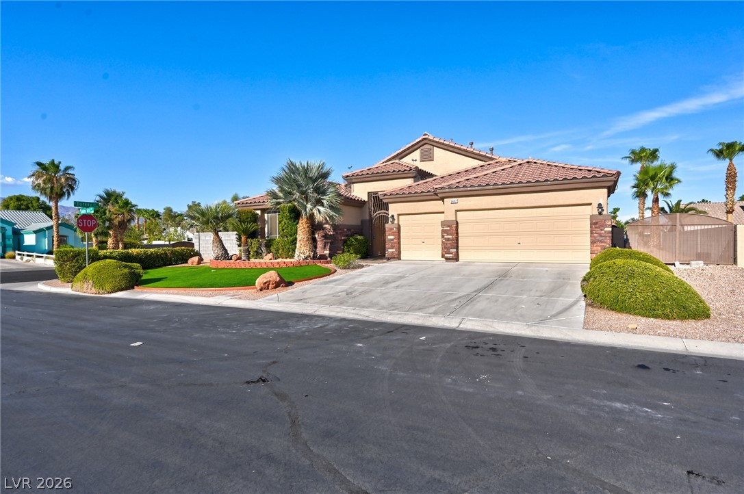 6492 Lantana Falls Court Las Vegas NV 89131