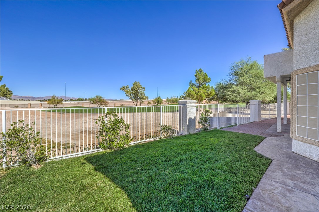 5152 Forest Oaks Drive Las Vegas NV 89149