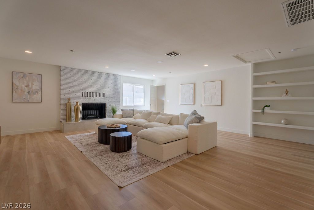 2106 West Oakey Boulevard Las Vegas NV 89102
