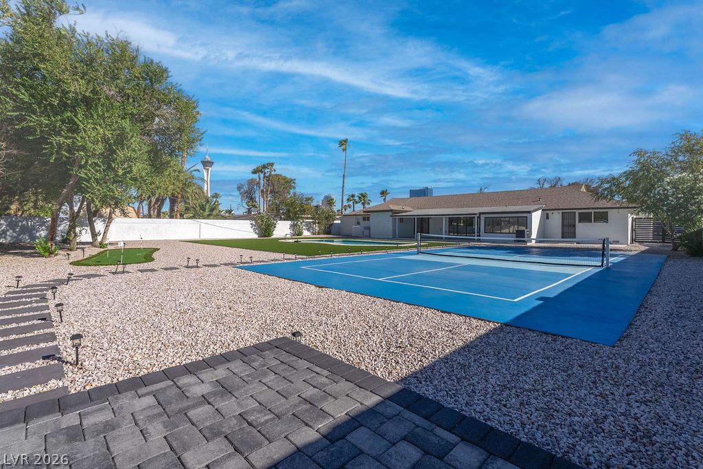 2106 West Oakey Boulevard Las Vegas NV 89102