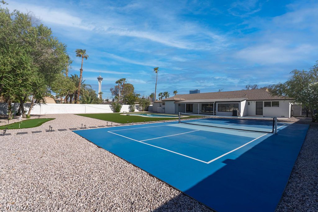 2106 West Oakey Boulevard Las Vegas NV 89102