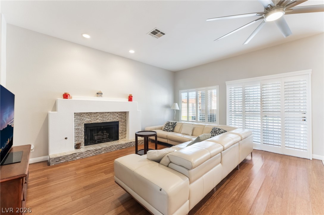 6272 Pride Lane Las Vegas NV 89103