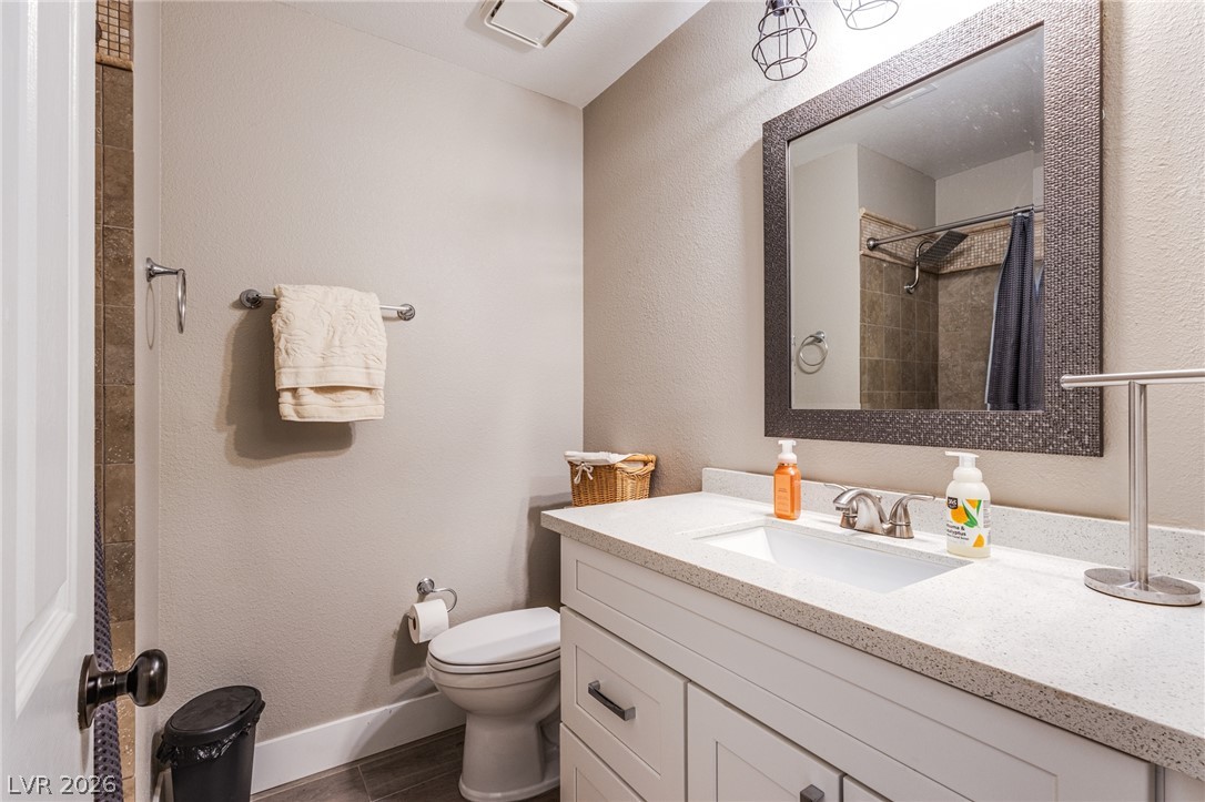 3249 Palmdesert Way Las Vegas NV 89120