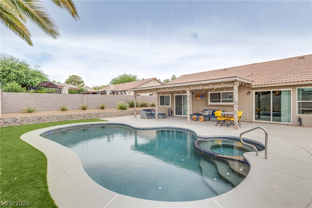 3249 Palmdesert Way Las Vegas NV 89120