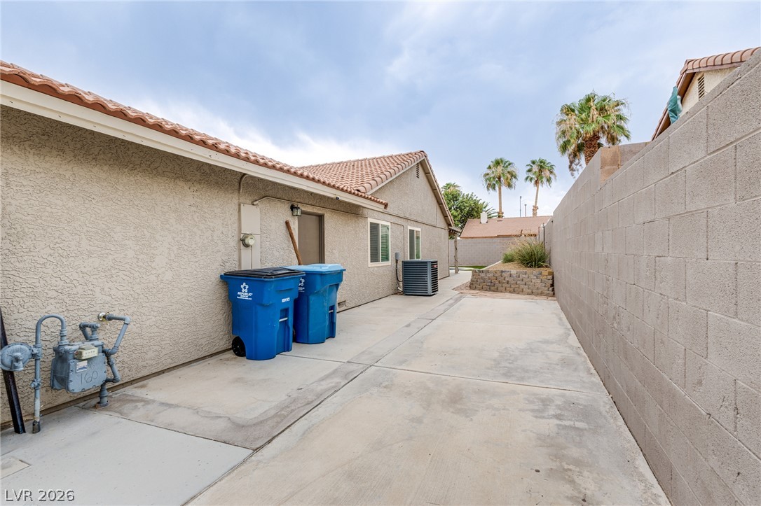 3249 Palmdesert Way Las Vegas NV 89120