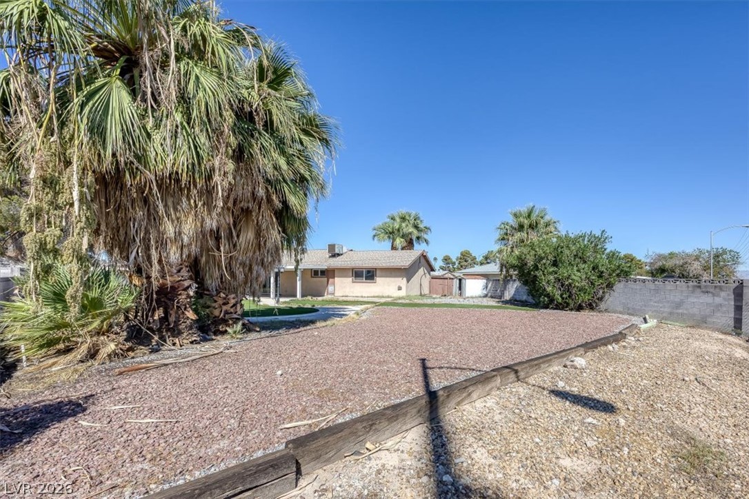 4181 Royalhill Avenue Las Vegas NV 89121