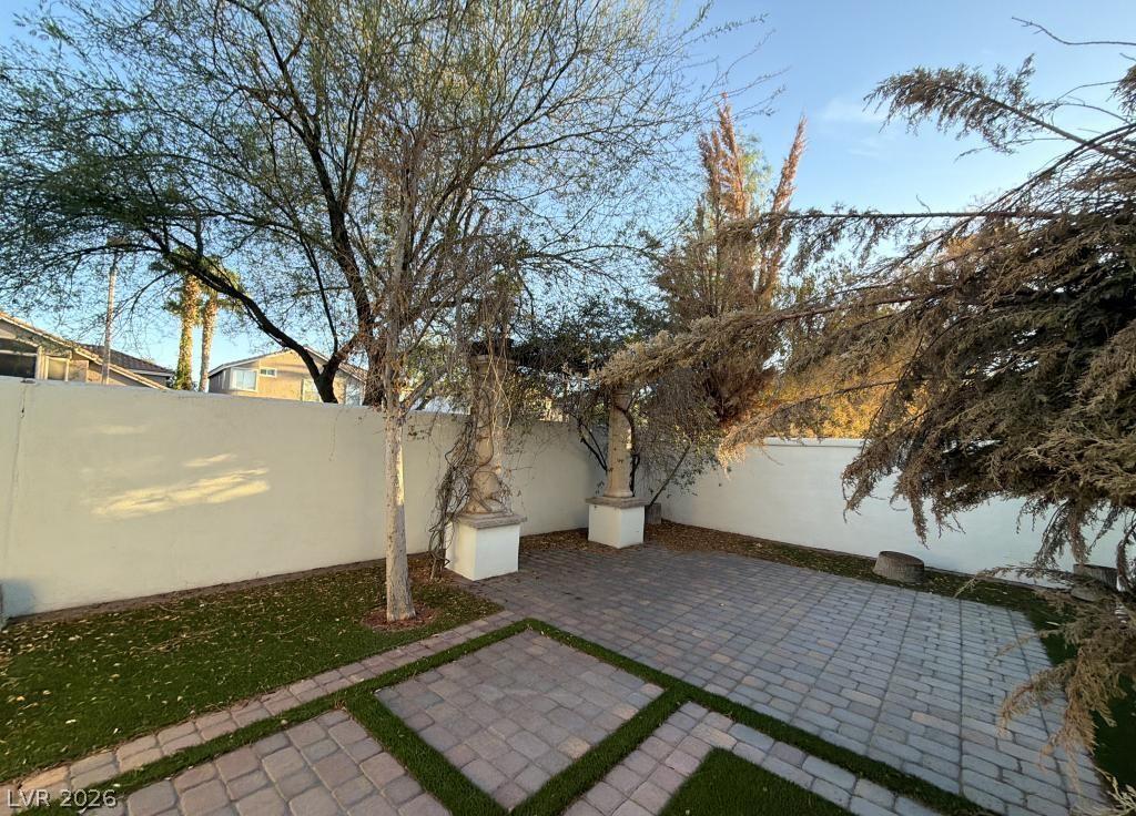 1800 Aztec Cliffs Court Las Vegas NV 89128