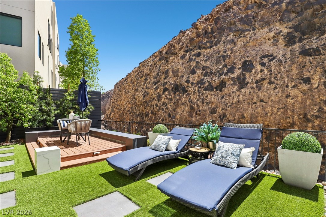 426 Tranquil Peak Court Henderson NV 89012