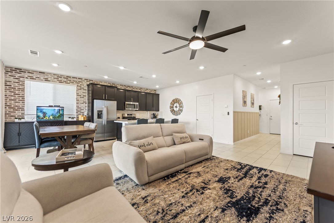 1043 Strada Mazoni Henderson NV 89011