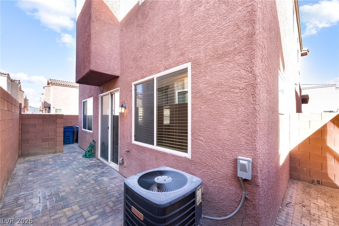 6303 Solomon Spring Way Las Vegas NV 89122