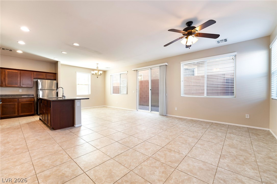 6303 Solomon Spring Way Las Vegas NV 89122