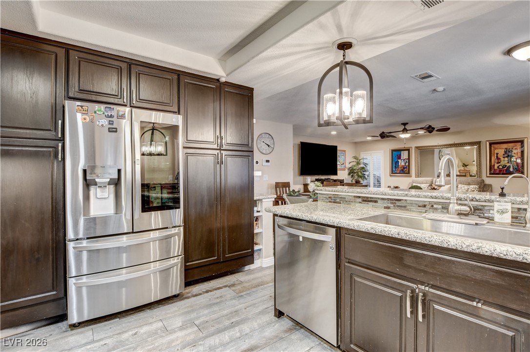 8224 Deer Springs Way Las Vegas NV 89149