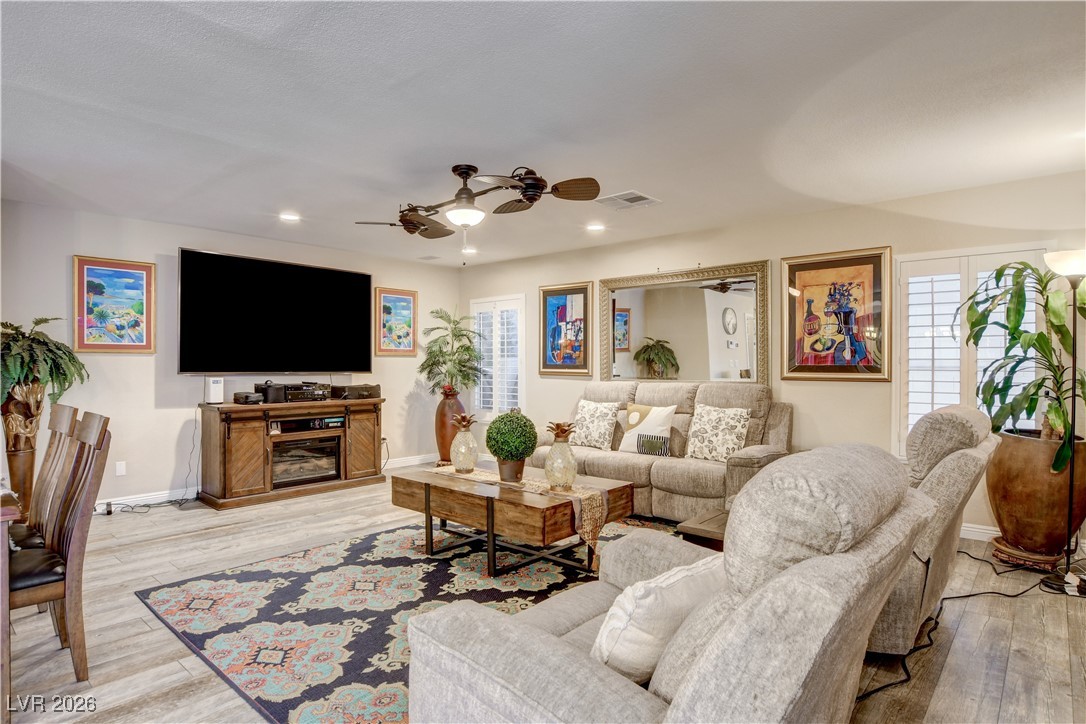 8224 Deer Springs Way Las Vegas NV 89149