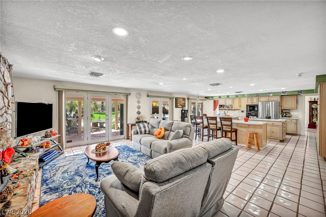 2935 South Torrey Pines Drive Las Vegas NV 89146