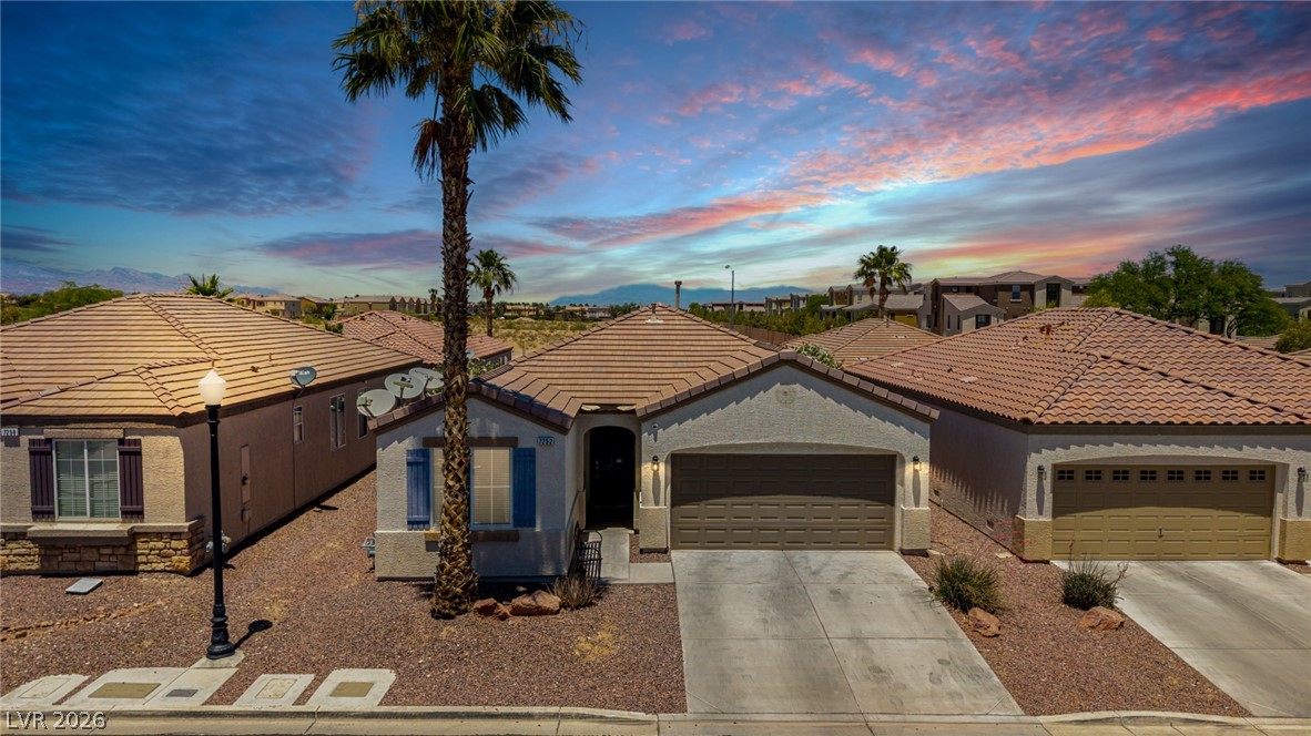 7252 Forest Village Avenue Las Vegas NV 89113