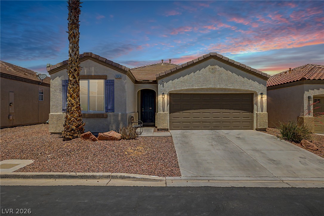 7252 Forest Village Avenue Las Vegas NV 89113