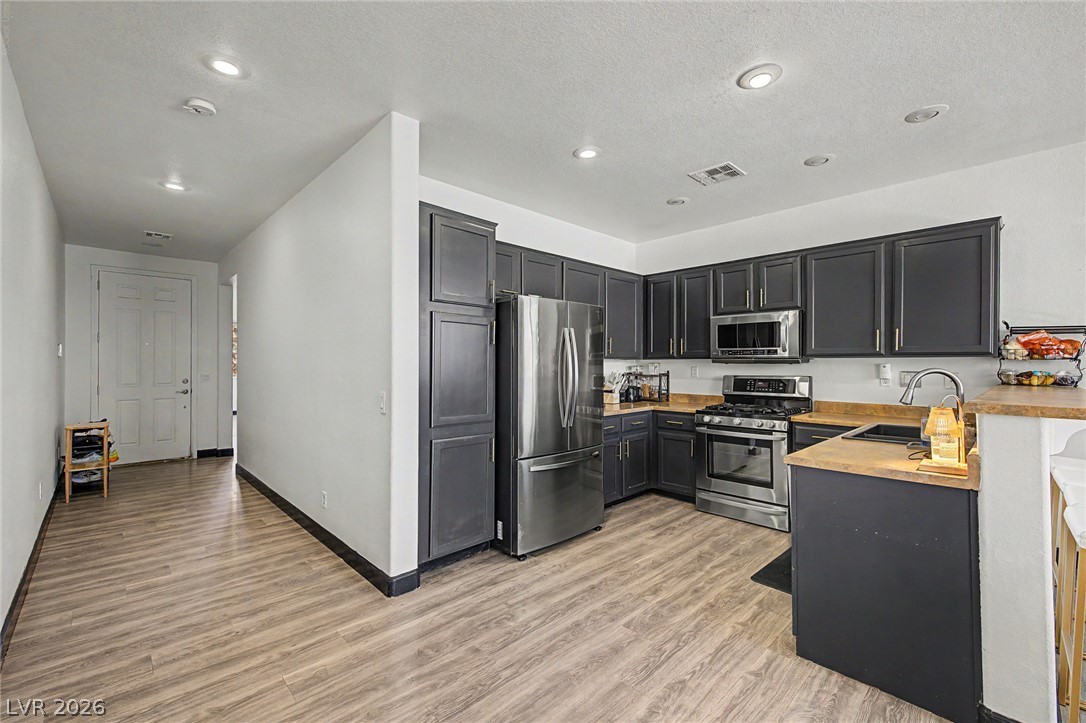 7252 Forest Village Avenue Las Vegas NV 89113