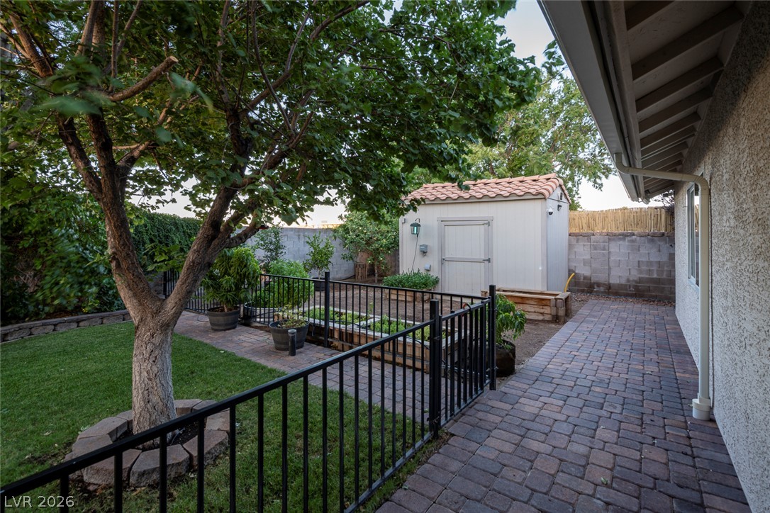 818 Manor Shores Road Henderson NV 89002